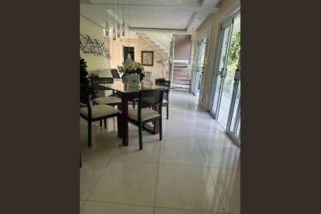 Casa à venda com 3 quartos, 276m² em Sapê, Niterói