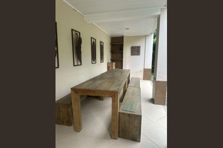 Casa à venda com 3 quartos, 276m² em Sapê, Niterói