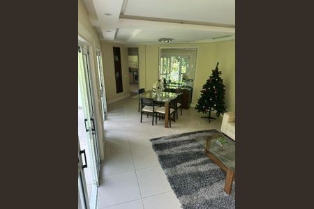 Casa à venda com 3 quartos, 276m² em Sapê, Niterói