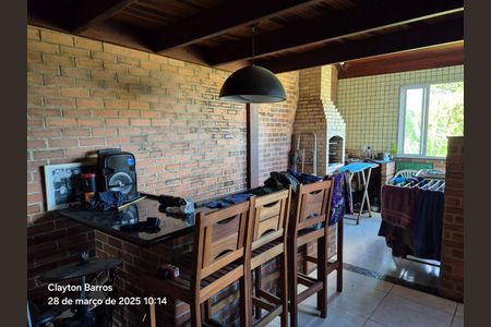 Casa à venda com 4 quartos, 120m² em Sapê, Niterói