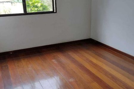 Casa à venda com 5 quartos, 422m² em Piratininga, Niterói