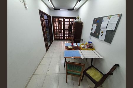 Casa à venda com 4 quartos, 160m² em Jardim da Gloria, São Paulo