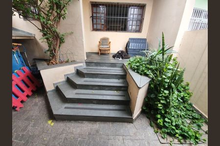 Casa à venda com 4 quartos, 160m² em Jardim da Gloria, São Paulo