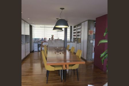 Apartamento à venda com 1 quarto, 132m² em Jardim Paulistano, São Paulo