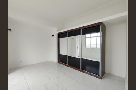 Quarto 1 de apartamento à venda com 4 quartos, 130m² em Praça da Bandeira, Rio de Janeiro