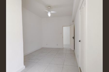 Apartamento à venda com 130m², 4 quartos e sem vagaSuíte