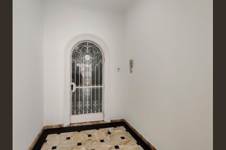 Entrada de apartamento à venda com 4 quartos, 130m² em Praça da Bandeira, Rio de Janeiro