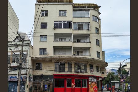 Apartamento à venda com 130m², 4 quartos e sem vagaFachada e portaria