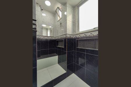 Apartamento à venda com 130m², 4 quartos e sem vagaBanheiro Corredor