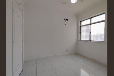 Apartamento à venda com 130m², 4 quartos e sem vagaQuarto 2