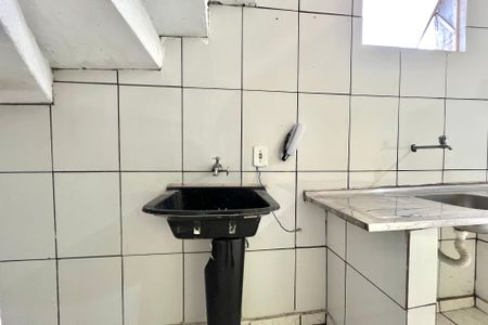 Casa para alugar com 36m², 1 quarto e sem vagaÁrea de Serviço