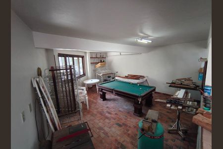 Casa à venda com 3 quartos, 301m² em Piratininga, Niterói