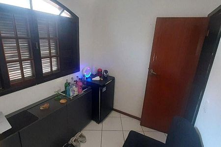 Casa à venda com 280m², 14 quartos e 3 vagas