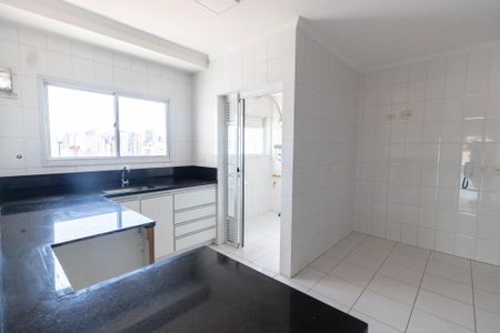 Apartamento à venda com 133m², 3 quartos e 3 vagas Apartamento à venda com 133m², 3 quartos e 3 vagasCozinha