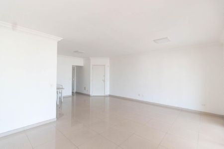 Apartamento à venda com 133m², 3 quartos e 3 vagas Apartamento à venda com 133m², 3 quartos e 3 vagasSala