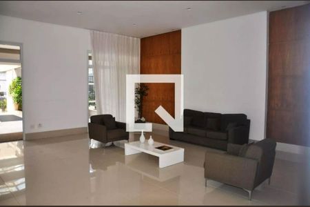 Apartamento à venda com 133m², 3 quartos e 3 vagas Apartamento à venda com 133m², 3 quartos e 3 vagasHall