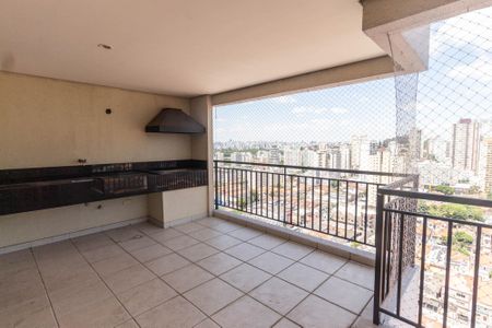 Apartamento à venda com 133m², 3 quartos e 3 vagas Apartamento à venda com 133m², 3 quartos e 3 vagasVaranda gourmet
