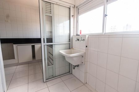 Apartamento à venda com 133m², 3 quartos e 3 vagas Apartamento à venda com 133m², 3 quartos e 3 vagasv