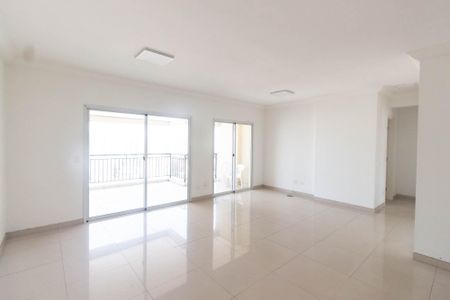 Apartamento à venda com 133m², 3 quartos e 3 vagas Apartamento à venda com 133m², 3 quartos e 3 vagasSala