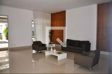 Apartamento à venda com 133m², 3 quartos e 3 vagas Apartamento à venda com 133m², 3 quartos e 3 vagasHall