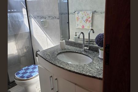 Apartamento à venda com 90m², 2 quartos e 2 vagasBanheiro Social
