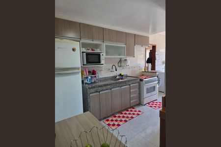 Apartamento à venda com 90m², 2 quartos e 2 vagasCozinha 