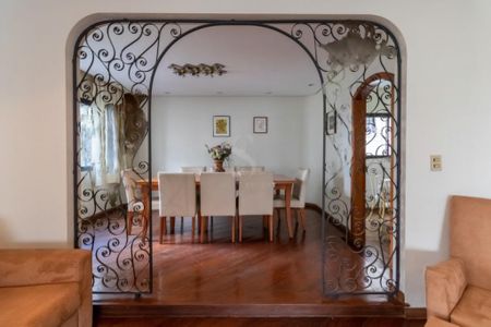 Apartamento à venda com 4 quartos, 246m² em Santa Cecilia, São Paulo