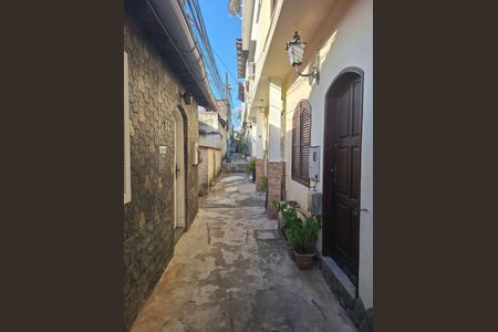 Casa à venda com 3 quartos, 122m² em Neves, Niterói