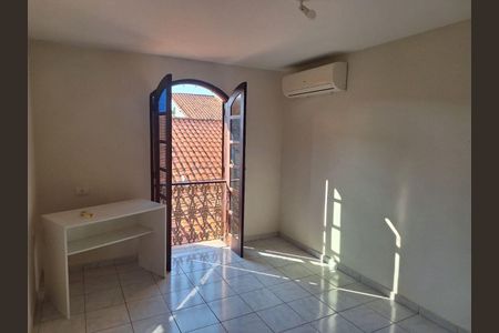 Casa à venda com 3 quartos, 122m² em Neves, Niterói