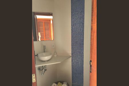 Casa à venda com 3 quartos, 400m² em Itaipu, Niterói