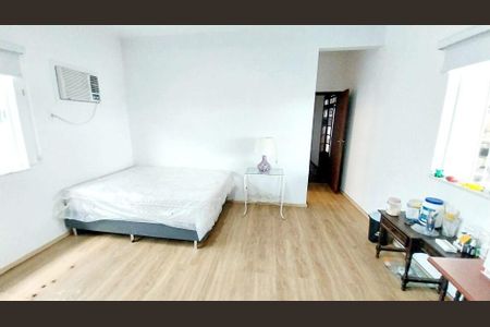 Casa à venda com 3 quartos, 204m² em Largo da Batalha, Niterói