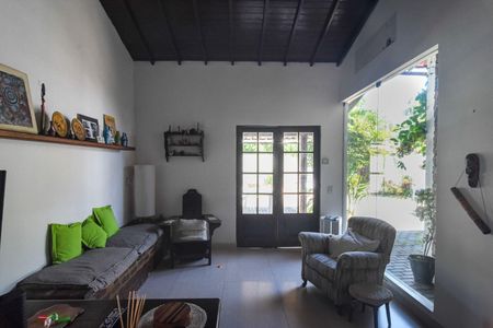 Casa à venda com 4 quartos, 360m² em Cafubá, Niterói