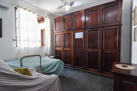 Casa à venda com 4 quartos, 360m² em Cafubá, Niterói