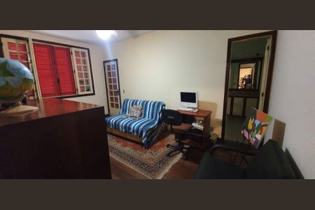 Casa à venda com 5 quartos, 381m² em Piratininga, Niterói