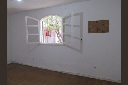 Casa à venda com 3 quartos, 310m² em Largo da Batalha, Niterói