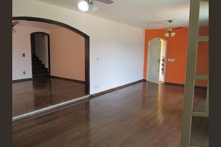 Casa à venda com 3 quartos, 310m² em Largo da Batalha, Niterói