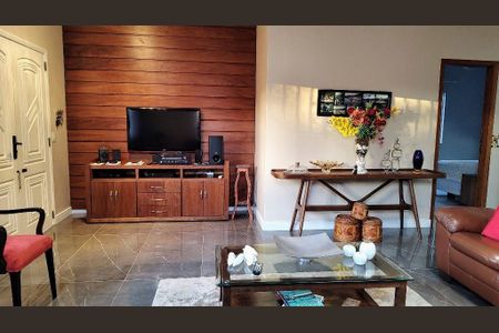 Casa à venda com 3 quartos, 163m² em Piratininga, Niterói