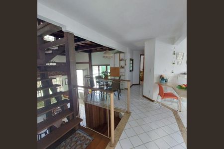 Casa à venda com 3 quartos, 201m² em Santo Antônio, Niterói