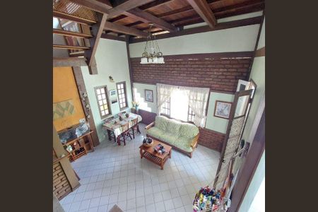 Casa à venda com 3 quartos, 201m² em Santo Antônio, Niterói