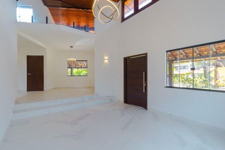 Casa à venda com 3 quartos, 221m² em Piratininga, Niterói