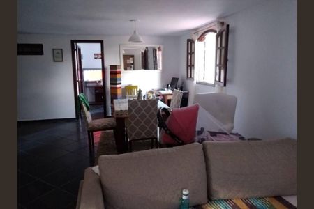 Casa à venda com 6 quartos, 400m² em Piratininga, Niterói