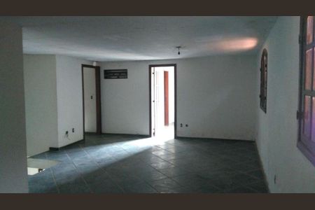 Casa à venda com 6 quartos, 400m² em Piratininga, Niterói