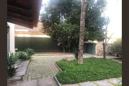 Casa à venda com 4 quartos, 251m² em Itaipu, Niterói