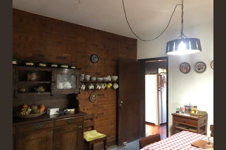 Casa à venda com 4 quartos, 251m² em Itaipu, Niterói