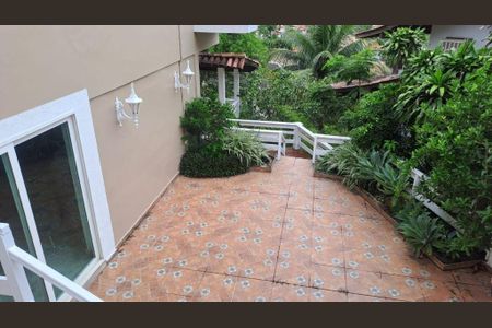 Casa à venda com 4 quartos, 463m² em Piratininga, Niterói