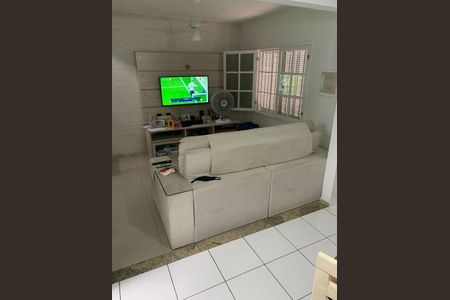 Casa à venda com 2 quartos, 85m² em Neves, Niterói