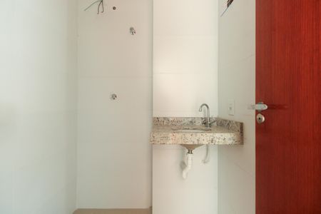 Apartamento à venda com 35m², 2 quartos e sem vaga Apartamento à venda com 35m², 2 quartos e sem vagaBanheiro