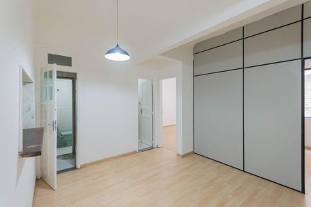 Sala de apartamento à venda com 2 quartos, 53m² em Tijuca, Rio de Janeiro
