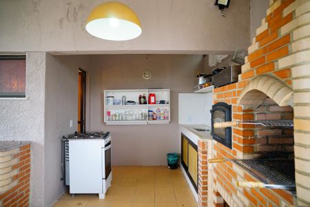 Casa de condomínio à venda com 680m², 3 quartos e 4 vagas Casa de condomínio à venda com 680m², 3 quartos e 4 vagasChurrasqueira