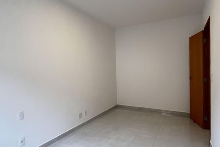 Quarto 1 de casa para alugar com 3 quartos, 125m² em Embaré, Santos